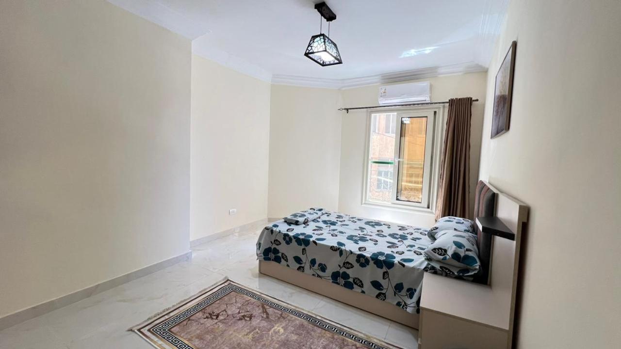 Apartment Vacation Group Families Only *